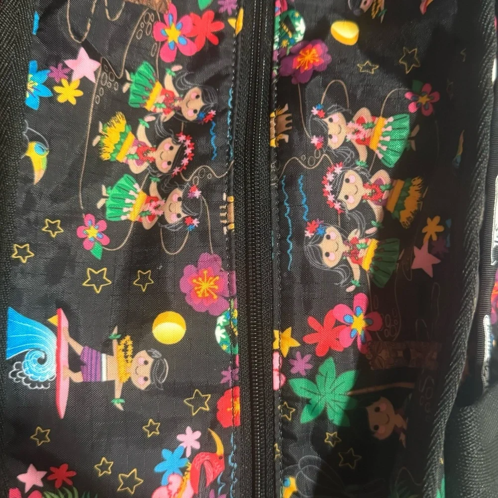 Le Sport Sac x Disney “It’s a Small World” RARE Weekender Bag - Picture 5 of 7